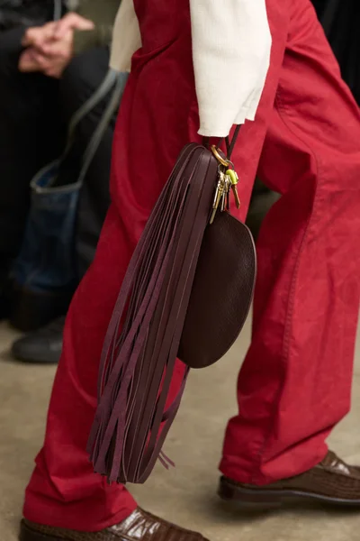 Look 50